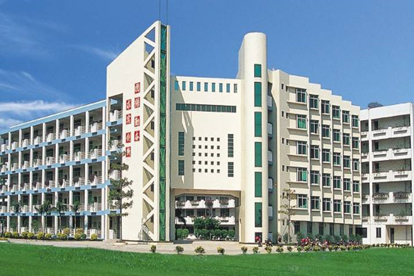 四川成都職業(yè)技術(shù)學(xué)校分享職場溝通常用的句式 　　