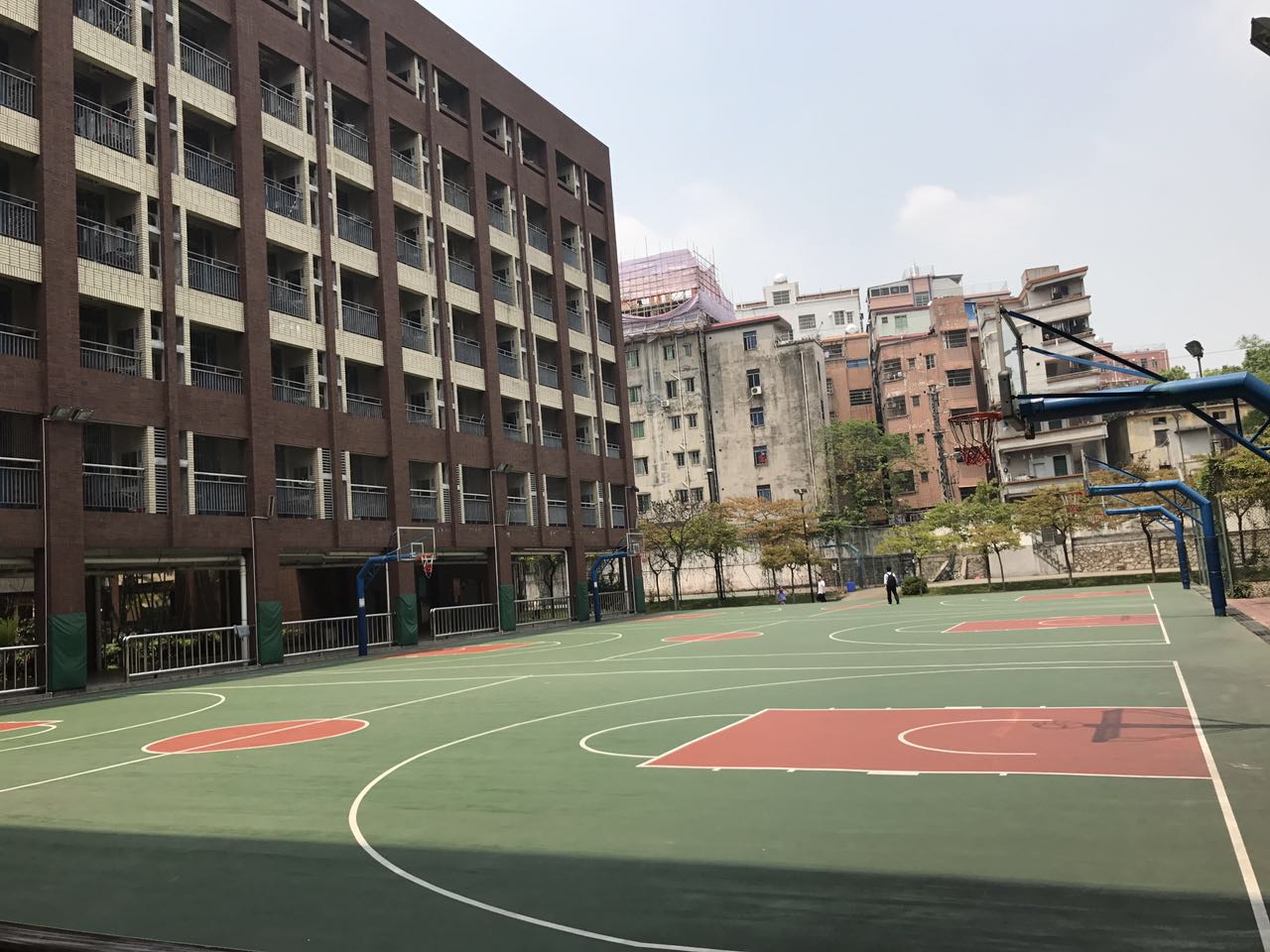愛護幼兒師范學(xué)校的校園環(huán)境