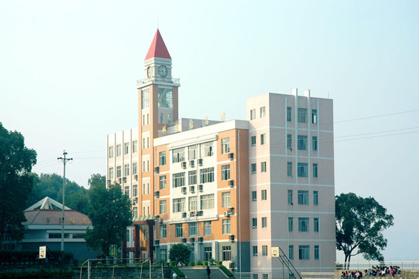重慶航天職業(yè)技術(shù)學(xué)院 重慶航天職業(yè)技術(shù)學(xué)院