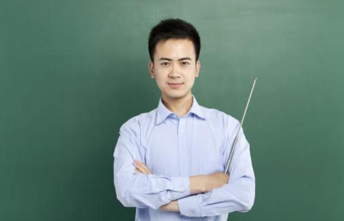 成人中專與普通中專有什么區別？